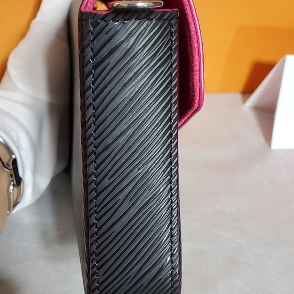 Authentic Louis Vuitton Epi Black Felicie Pochette (SOLD) - Picture 9 of 16
